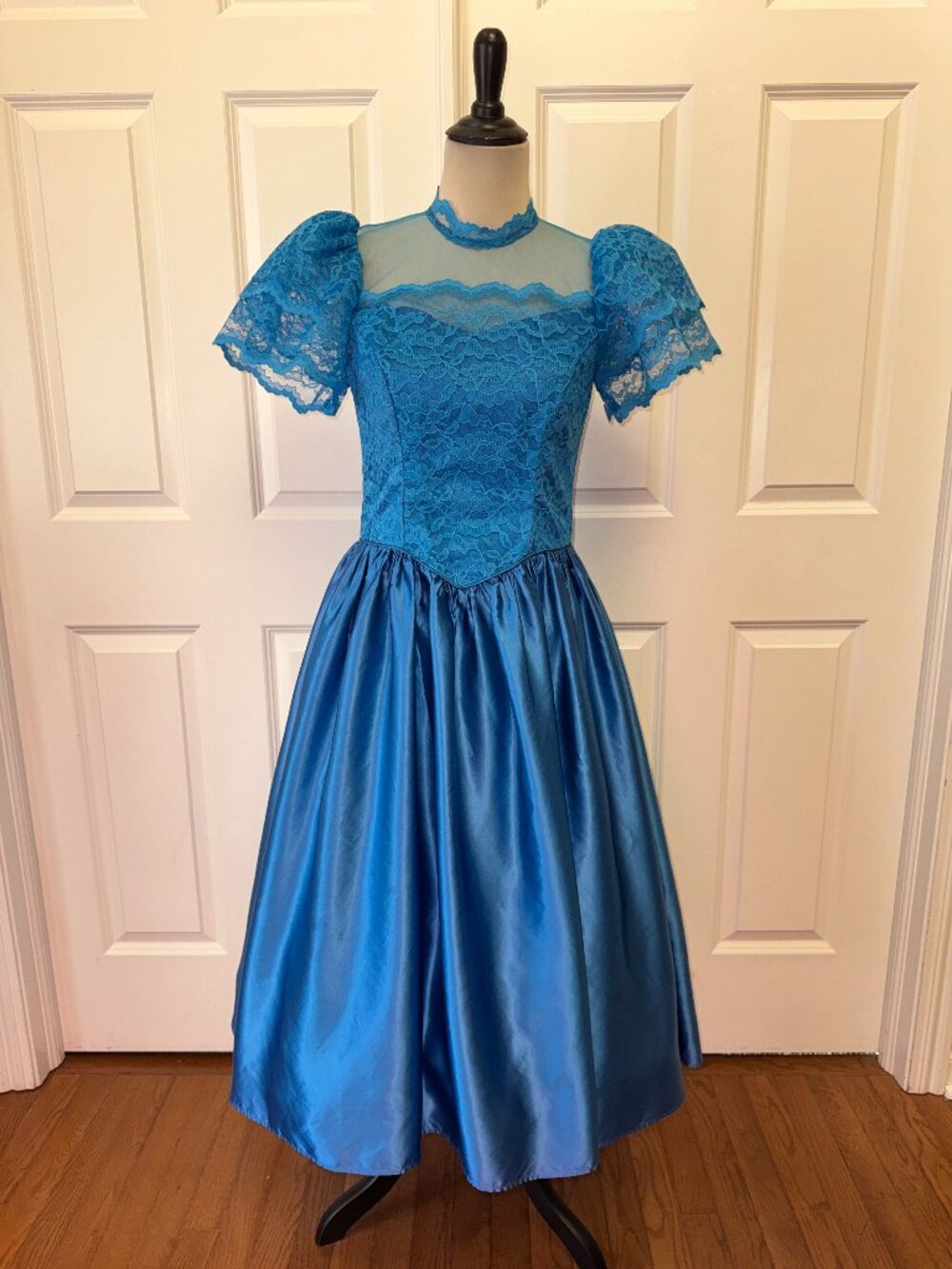 Vintage Lace Formal Dress Puff Sleeve 1980's Fairy Theater